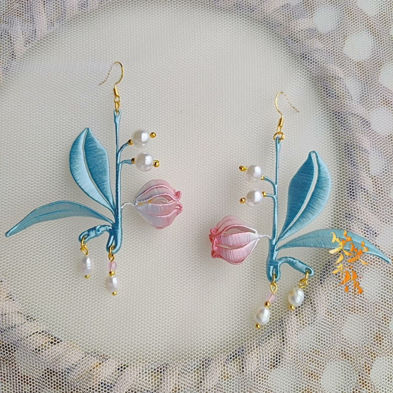 Handcrafted Chanhua Orchid & Pearl Earrings - 925 Silver Hooks
