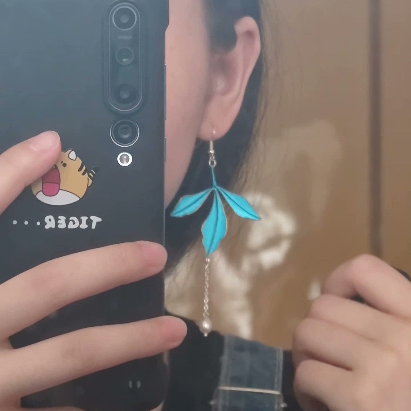 Handmade Chanhua Leaf Dangle Earrings - 925 Silver Hooks