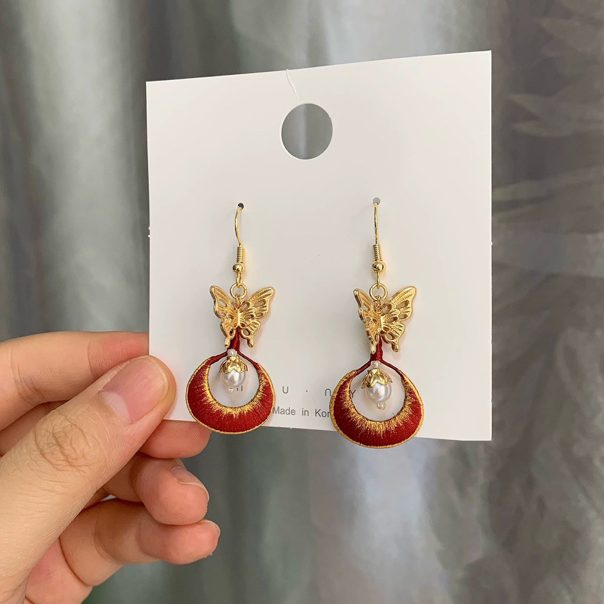 Handmade Chanhua Butterfly & Pearl Dangle Earrings