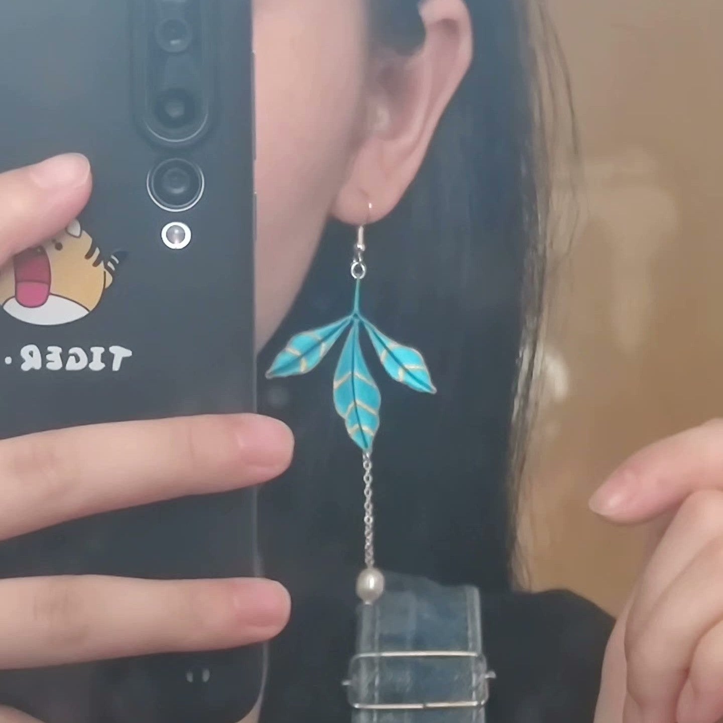 Handmade Chanhua Leaf Dangle Earrings - 925 Silver Hooks